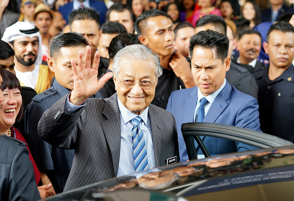 Govt moves to limit PM’s tenure to 2 terms