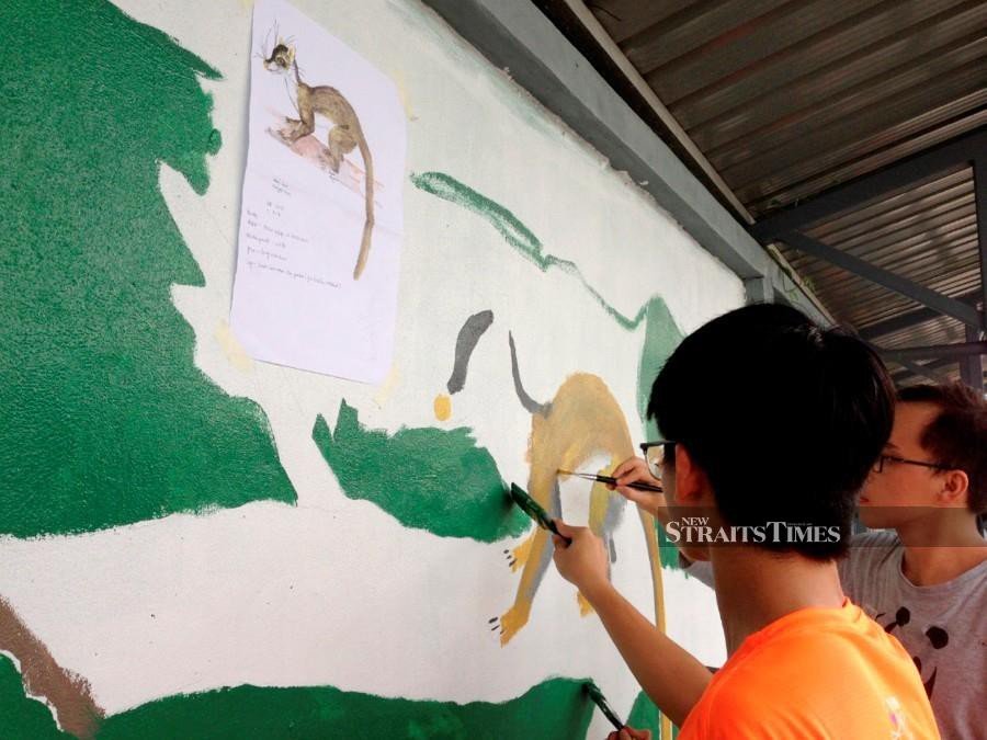 SMK Green Road takes to school wall to promote wildlife conservation