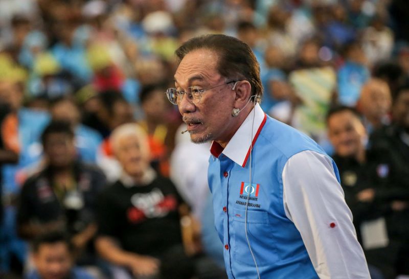 Anwar: Pakatan’s openness to criticism sometimes makes it look messy