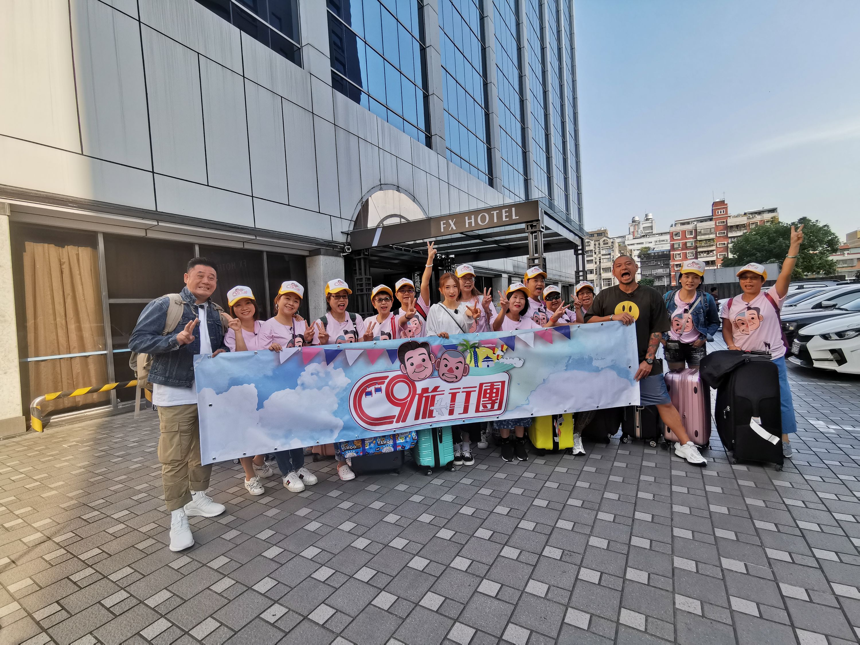 【头条独家】同麦包首带C9赴台旅行 金刚担心女友唔肯做师奶