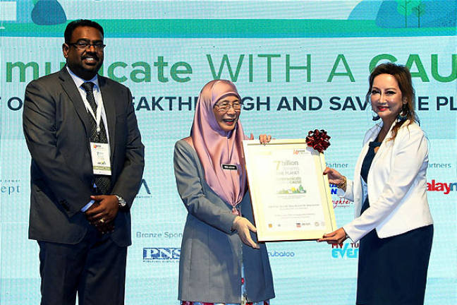 Communication the way to unity, says Wan Azizah