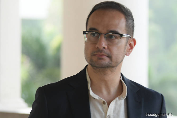 Riza Aziz seeks representation to get charges against him dropped