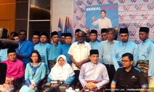 Azmin: PKR leaders will defend Anwar against ‘gutter politics’