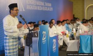 After morning ruckus, PKR Youth closes with focus on poor meeting attendance