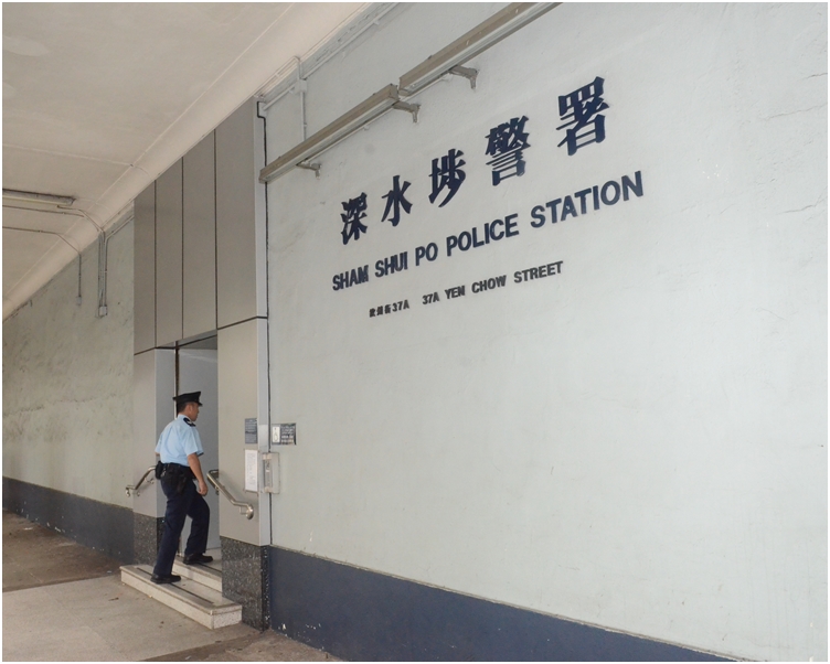 深水埗后巷铁笼惊现两死兔 警列残酷对待动物