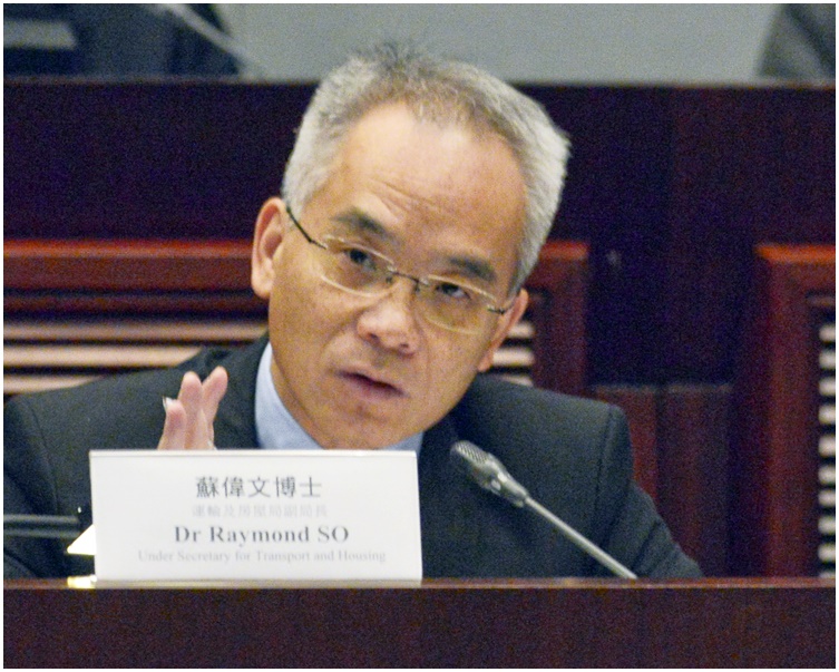 出席公听会疑不适晕低 苏伟文：身体无大碍毋须送院