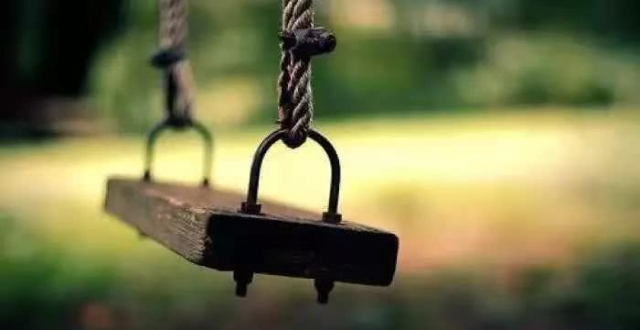 八字偏财旺，婚姻宫被冲动，2020年正缘现身，有望再婚的生肖