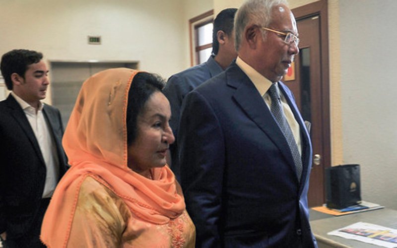 Najib says he bought RM466,330 watch for Rosmah on her birthday in Hawaii