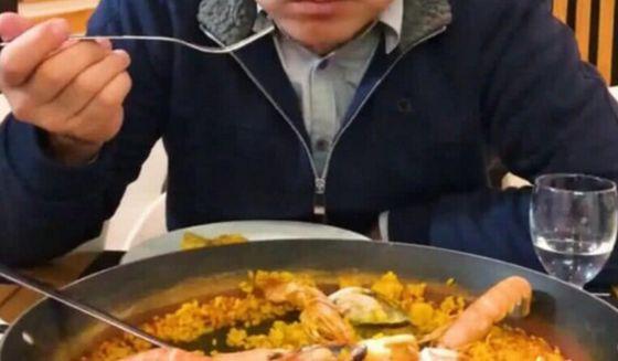 海鲜饭却只有鸡肉，国菜成了“大骗子”，但它依旧征服了老外的胃