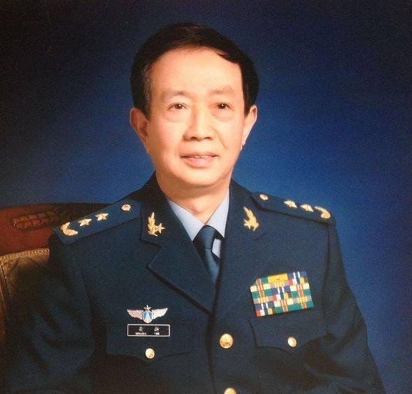 按资历战功可授开国中将，建国后牺牲首位高级将领，儿子晋升中将