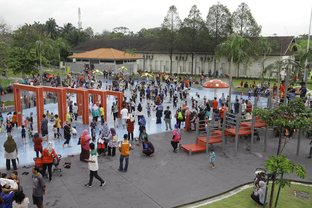 Thousands flock to reopening of Titiwangsa Lake Gardens