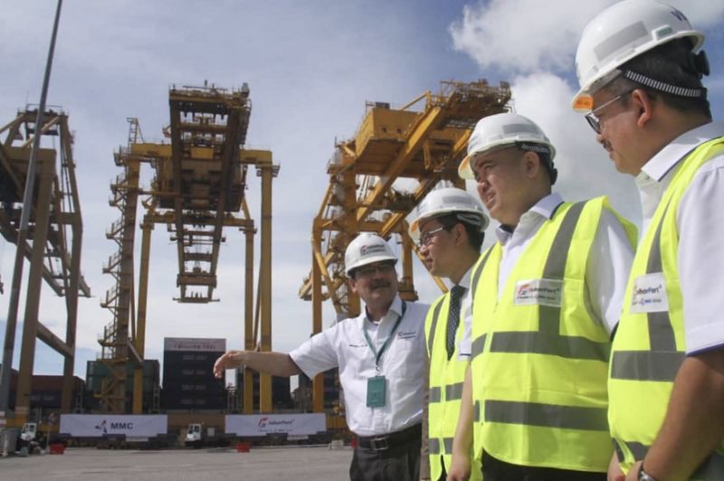 Cabinet agrees to exempt AP for 52 transshipment items, says transport minister