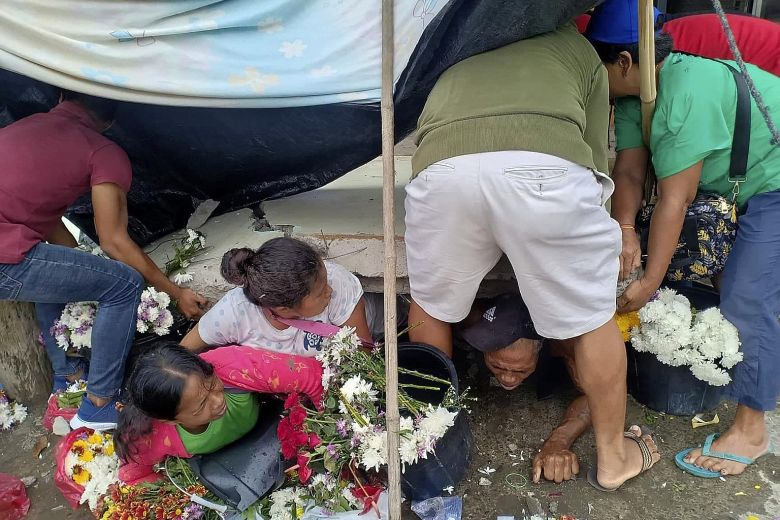 6-year-old killed after strong earthquake rocks southern Philippines