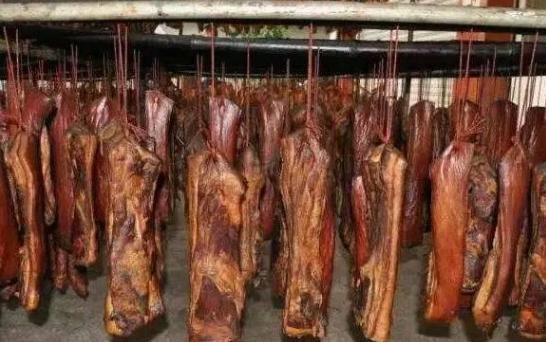 明明储藏条件更好，东北人为什么不吃腊肉？原来是“吃不起”