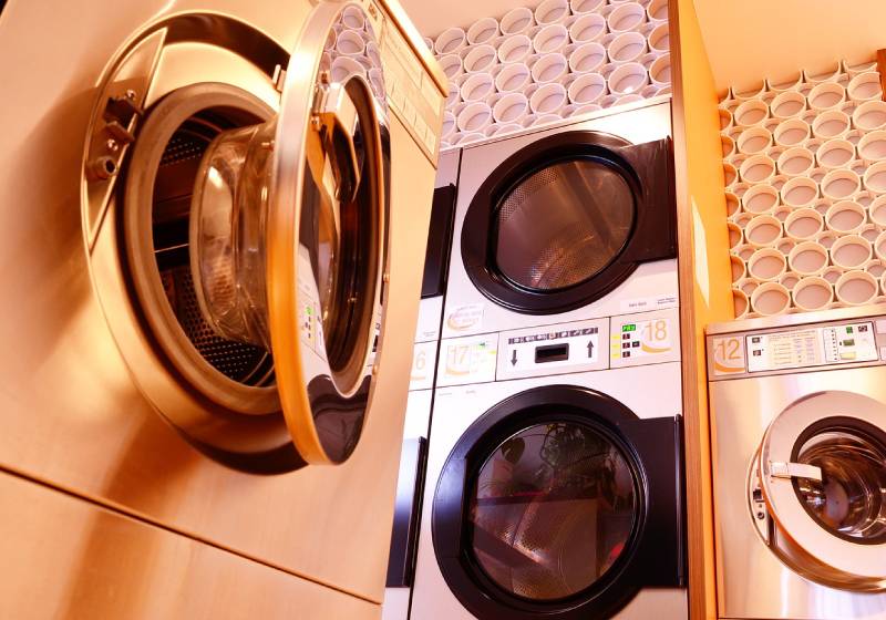 Launderettes in Johor flooded with business due to rainy spell