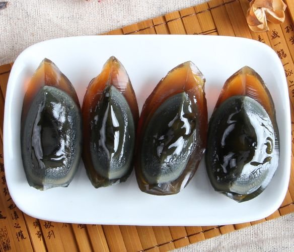 老外不能接受的四种中国食物，却是国人眼中的美味，图一女生最爱