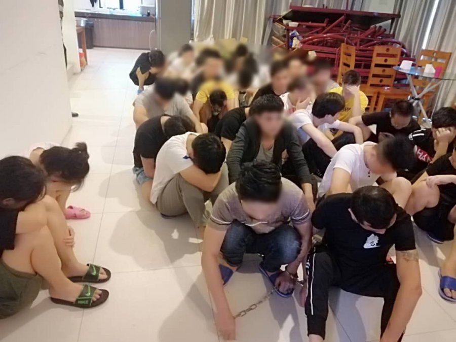 涉网络诈骗　捕32中国人