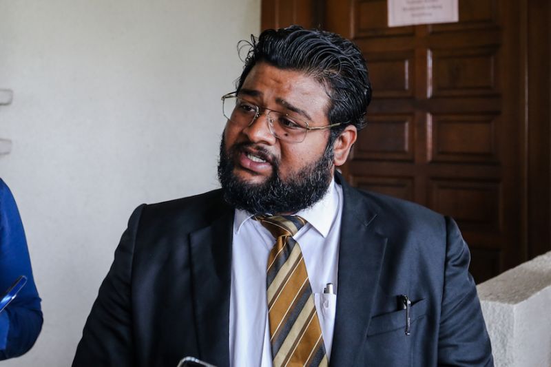 Ex-MCMC deputy director claims trial to RM87,000 in bribes