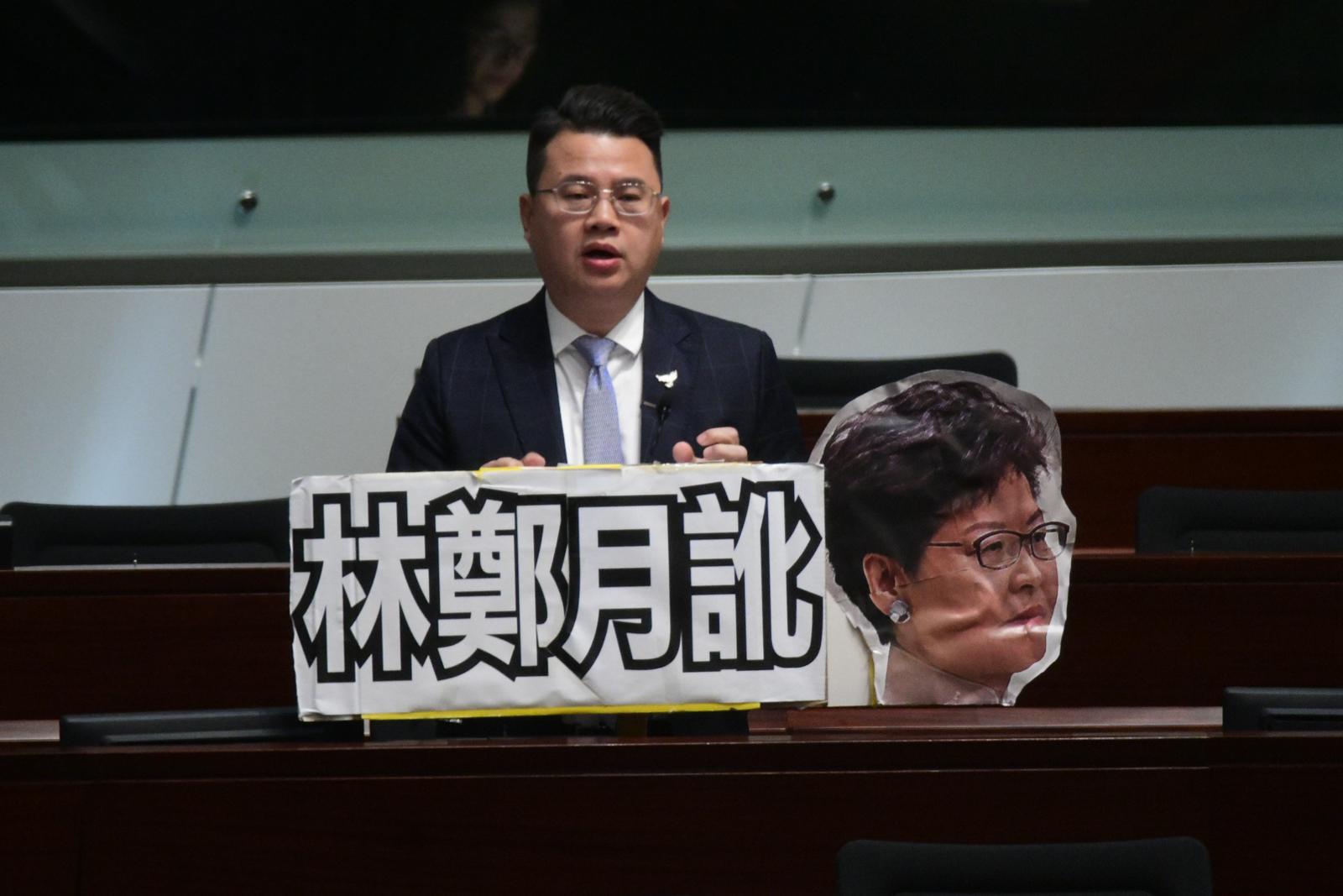 民主派议员动议引特权法查6.12事件 李家超批不必要吁否决