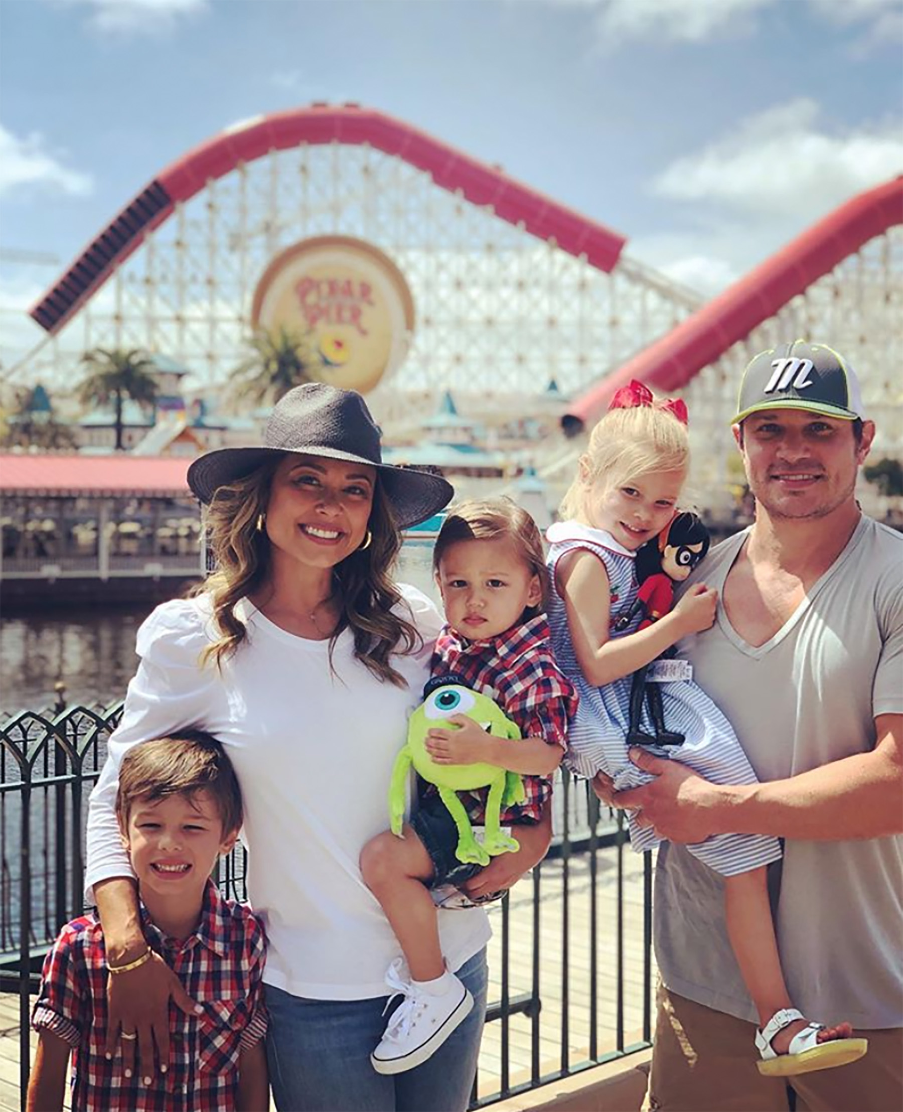 Vanessa Lachey Reveals Holiday Plans with Husband Nick Lachey, Their Kids and Extended Family