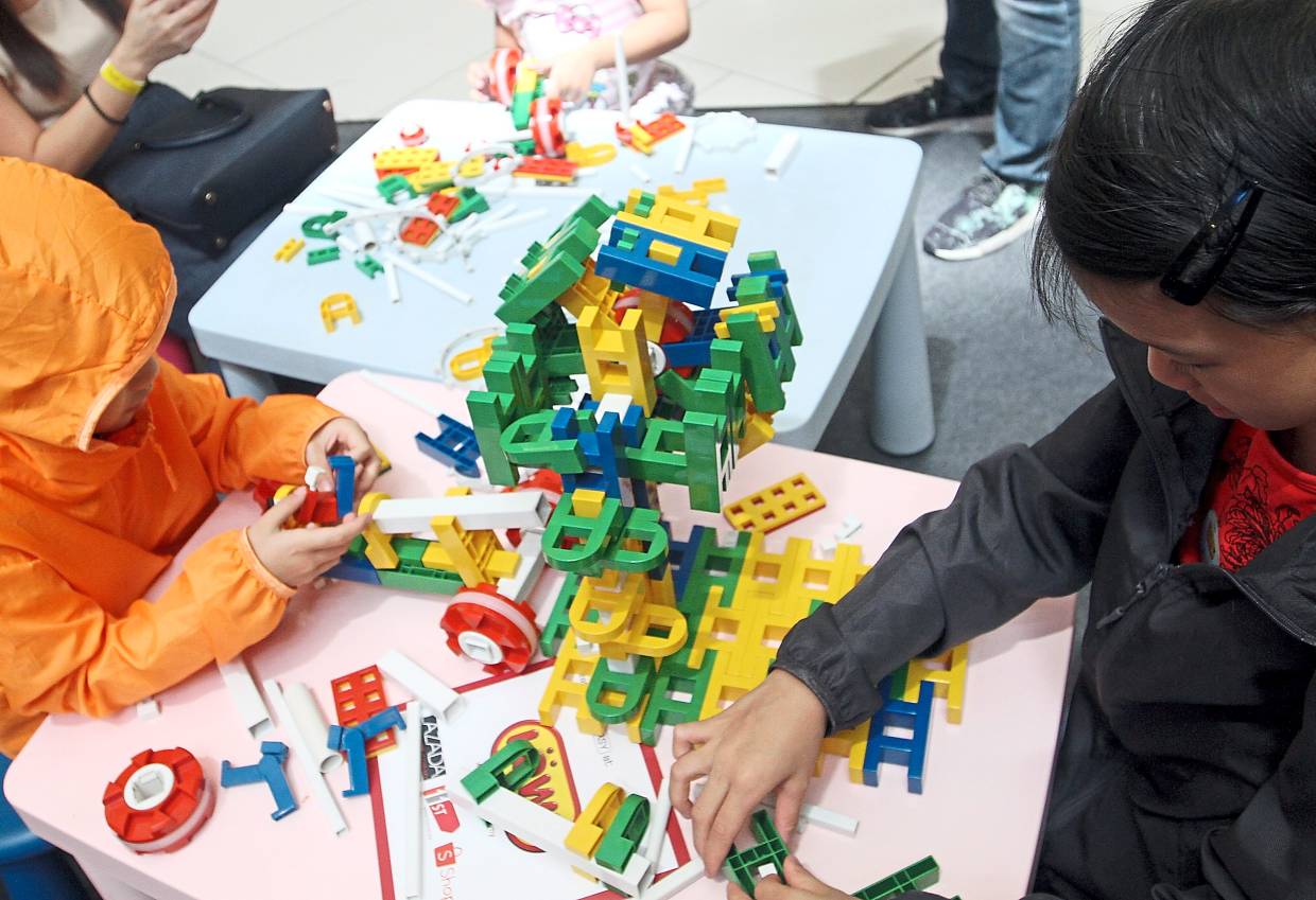 Festive block town built to spark kids’ imagination