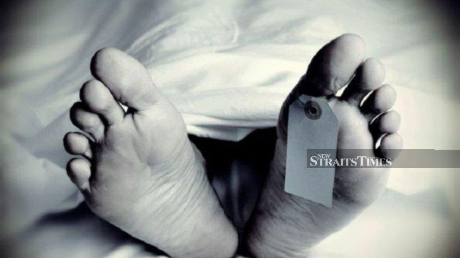 Two killed in car-lorry collision in Karak