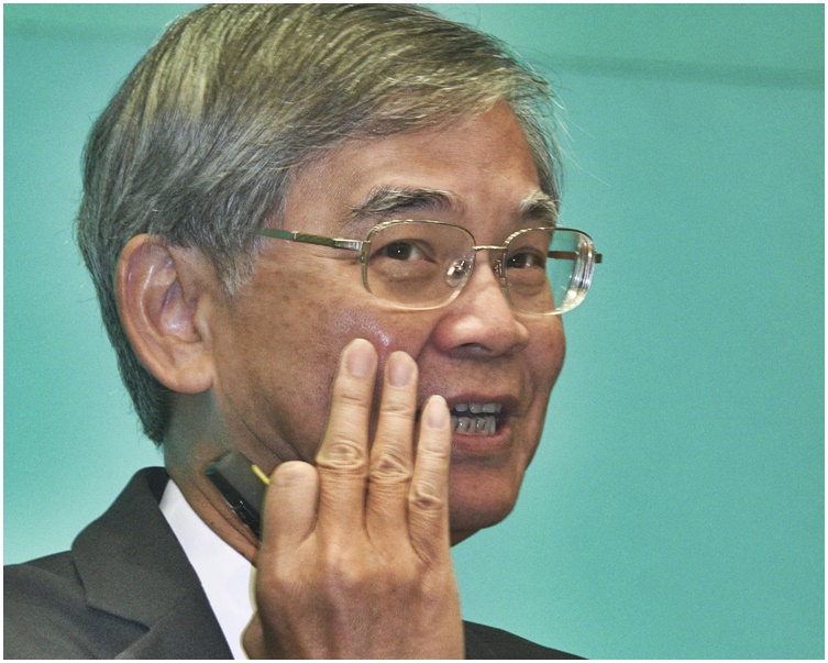 内委会「停摆」 罗致光：延长产假草案或流产