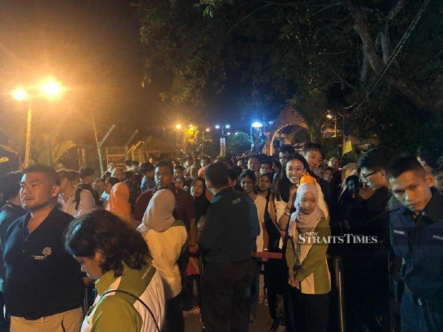 Penang Hill funicular train malfunctions; 150 stranded visitors rescued