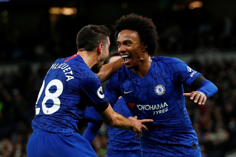 Willian Double Hands Chelsea 2 0 Victory Over Spurs Nestia