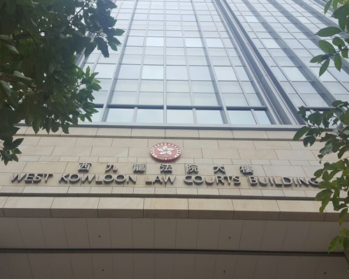 涉用假支票呃法拉利 厨师还押候讯