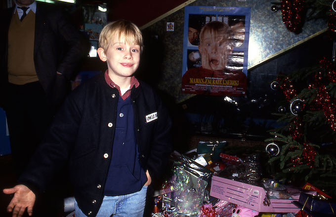 People Are Surprised That the Interior House Scenes of 'Home Alone' Were Filmed in a High School Gym