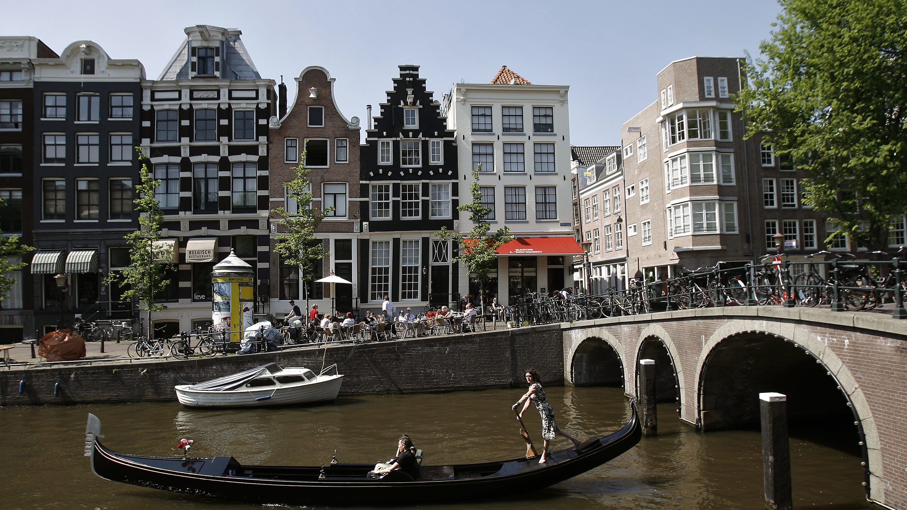 The Dutch want to make big economic reforms with a doughnut