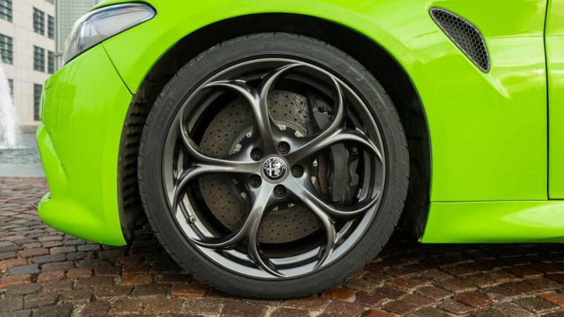 We Had A Go In The Giulia Quadrifoglio From '6 Underground'