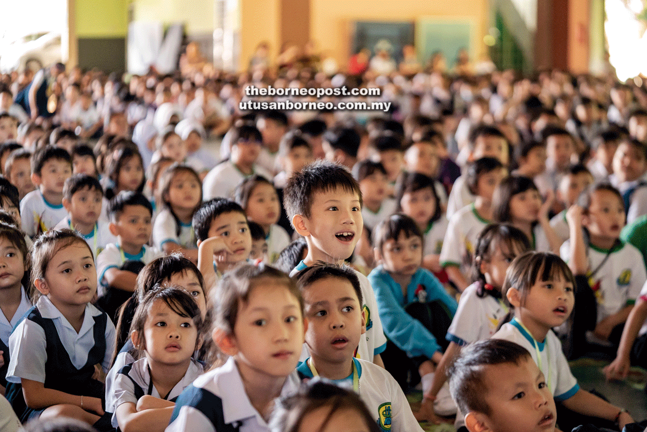 Poser over free breakfast programme for Sarawak primary schools