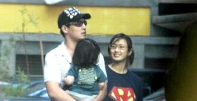 台媒曝蒋家第四代蒋友柏已离婚，却因“拖欠抚养费”遭前妻提告