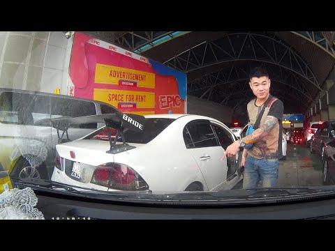 malaysia Honda civic damaged camcar at johor custom immigration checkpoint