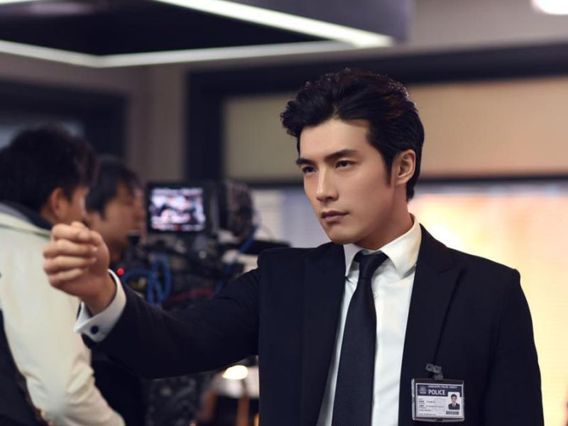Mike He denies cheating on wife with another woman