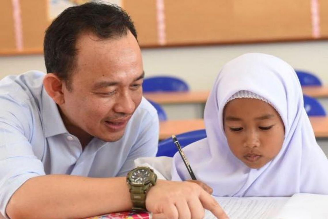 Malaysia's unpopular Education Minister Maszlee Malik resigns