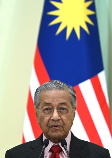 Dr Mahathir’s Malaysia Concedes to Chinese Hegemony?