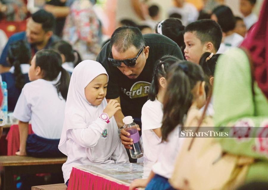 'Get more fathers to be present during first day of school'