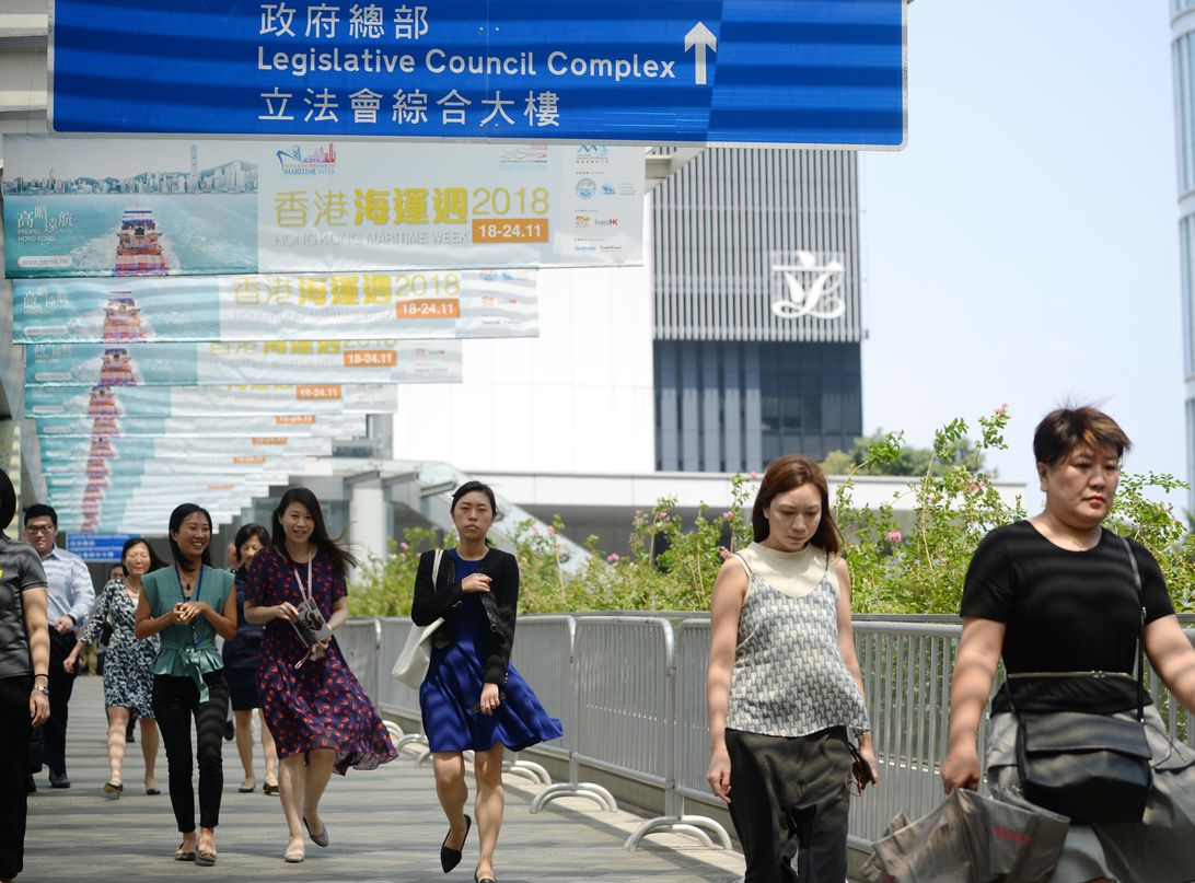 政府：有关工会不应肆意批评警提早结束元旦游行 吁公僕团结