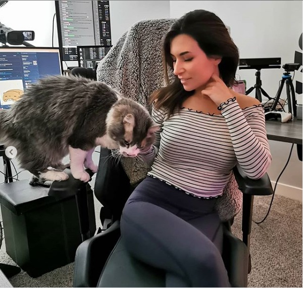 Twitch streamer Alinity Divine's history of animal abuse comes to light; WATCH clips