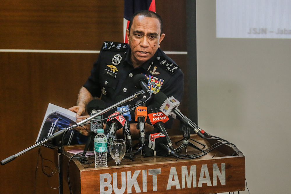 Police launch crackdown on drug abuse among Malaysian civil servants
