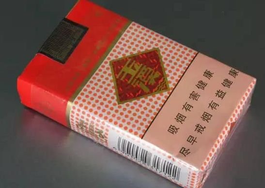 4款“社会人”必备的香烟，中华没上榜，全抽过的一定是“大哥”