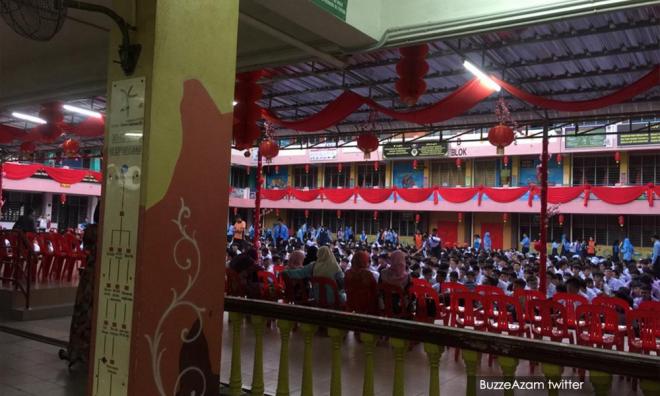 土权恐吓校方拆新春装饰，两组人马准备报案