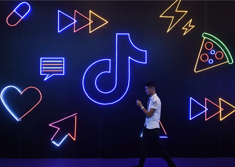 Short video apps a hit in China