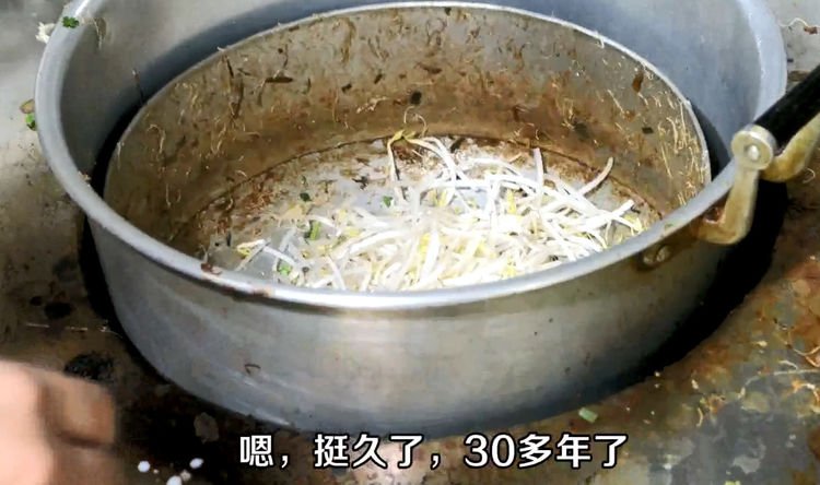 莆田老巷30多年小店，豆浆炒米粉第一次见，看看你有没有吃过