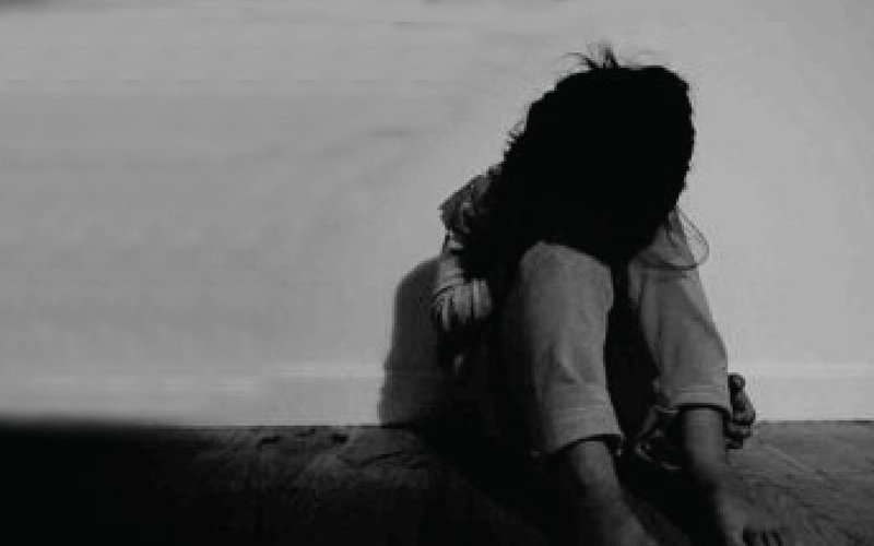 Little girl found alone in Kajang, cops tracking down parents