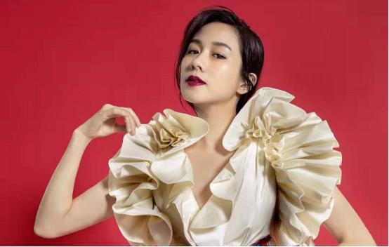 林嘉欣年轻时有多美？曾获赞玉女掌门人，被称美貌不输王祖贤