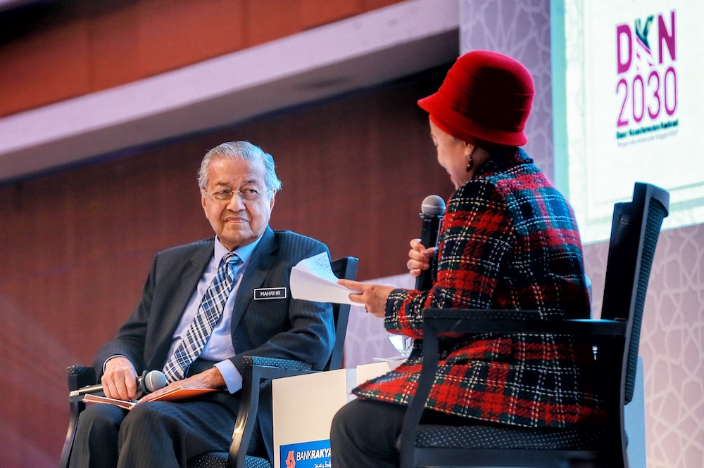 Govt will do away with golden shares in GLCs, if necessary, says Dr M